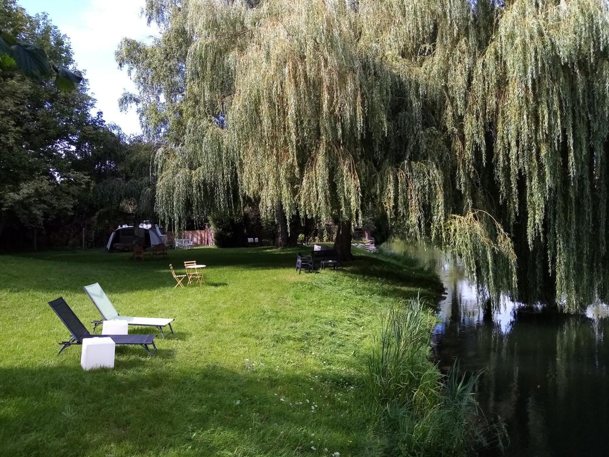 Havre De Paix Au Bords De L'Eure - Divers Hebergements Garennes-sur-Eure Dış mekan fotoğraf